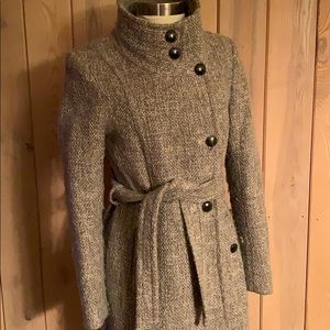 Beautiful Tahari wool coat